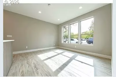 2885 NE Couch St, Portland, OR 97232 - Photo 31