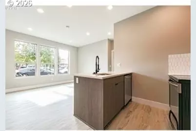 2885 NE Couch St, Portland, OR 97232 - Photo 35