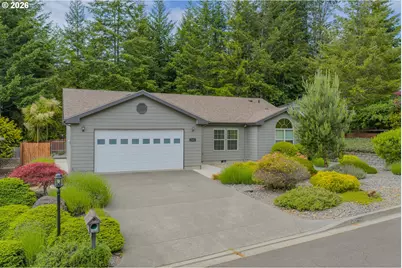 2142 Lynne Dr, North Bend, OR 97459 - Photo 1