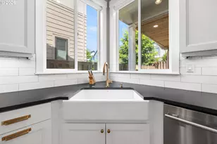 12103 NW Millford St, Portland, OR 97229 - Photo 9