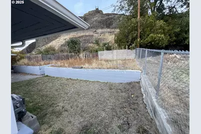 615 Hager St, Heppner, OR 97836 - Photo 9