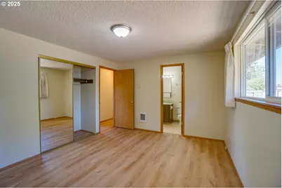 8621 NW 15th Ave, Vancouver, WA 98665 - Photo 27