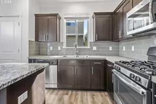 14090 SW Burlwood Ln, Beaverton, OR 97005 - Photo 9