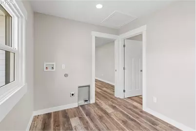 747 W Juniper Ave, Hermiston, OR 97838 - Photo 13
