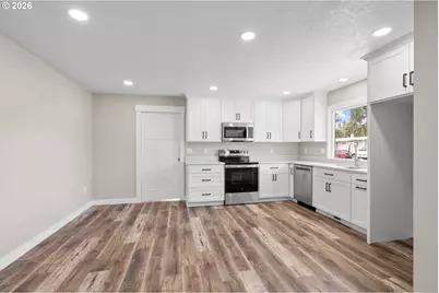 747 W Juniper Ave, Hermiston, OR 97838 - Photo 5
