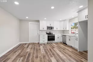 747 W Juniper Ave, Hermiston, OR 97838 - Photo 5