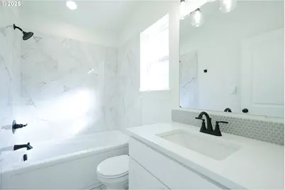 6539 SE Woodstock Blvd, Portland, OR 97206 - Photo 17