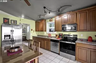 32 Easy St, Florence, OR 97439 - Photo 11