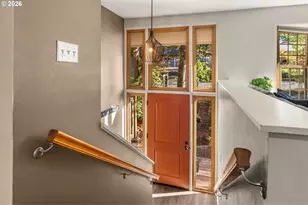 105 W 35th Pl, Eugene, OR 97405 - Photo 5