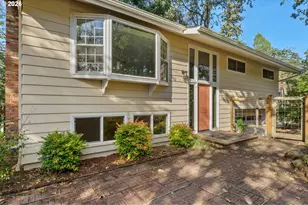 105 W 35th Pl, Eugene, OR 97405 - Photo 45