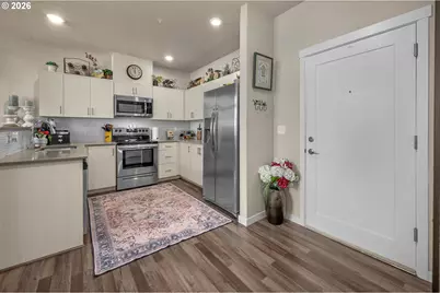 17181 SW Snowdale St #306, Beaverton, OR 97007 - Photo 13