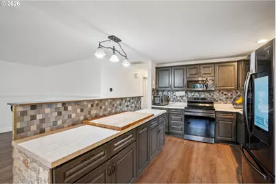 1324 Farrvista Dr, West Linn, OR 97068 - Photo 7