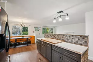 1324 Farrvista Dr, West Linn, OR 97068 - Photo 9