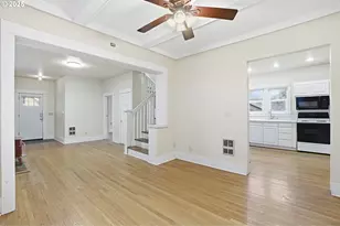 3320 SE 54th Ave, Portland, OR 97206 - Photo 9