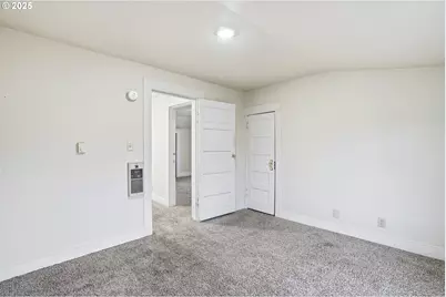 3320 SE 54th Ave, Portland, OR 97206 - Photo 15