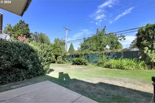 1511 Fetters Loop, Eugene, OR 97402 - Photo 21