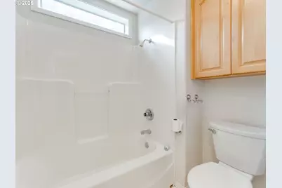 518 NW Willamette Ct, McMinnville, OR 97128 - Photo 25