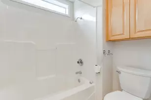 518 NW Willamette Ct, McMinnville, OR 97128 - Photo 25