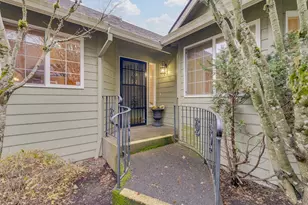 518 NW Willamette Ct, McMinnville, OR 97128 - Photo 3