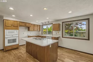 5077 SW 158th Ave, Beaverton, OR 97007 - Photo 3