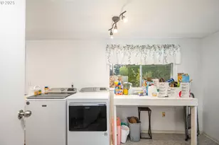 90948 Sunderman Rd, Springfield, OR 97478 - Photo 13