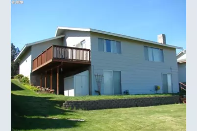 2303 SW Ladow Ave, Pendleton, OR 97801 - Photo 5