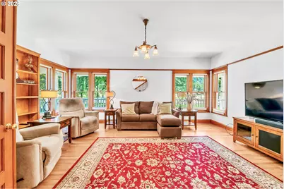 34671 Matthews Rd, Eugene, OR 97405 - Photo 7