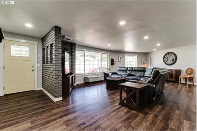 1088 Linda Ln, Springfield, OR 97478 - Photo 7