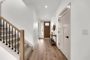 818 SE 35th St, Battle Ground, WA 98604 - Photo 9