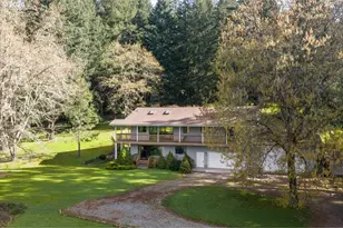 924 Lou Gray Dr, Myrtle Creek, OR 97457 - Photo 3