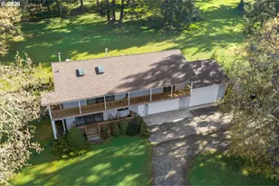 924 Lou Gray Dr, Myrtle Creek, OR 97457 - Photo 5