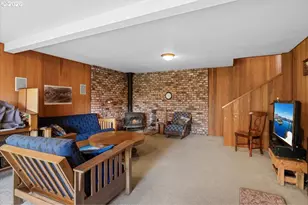 924 Lou Gray Dr, Myrtle Creek, OR 97457 - Photo 13