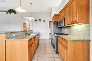 2545 Walnut Ridge Dr, Springfield, OR 97477 - Photo 15