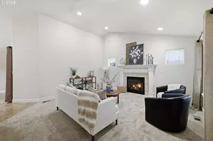 6090 Latour Ln, Eugene, OR 97402 - Photo 9