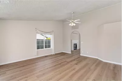 13617 NE 6th Ct, Vancouver, WA 98685 - Photo 9