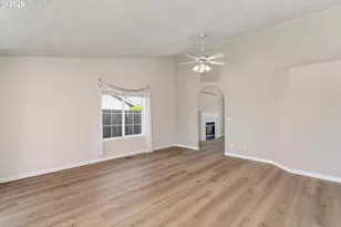 13617 NE 6th Ct, Vancouver, WA 98685 - Photo 9