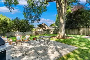 5555 SE Stark St, Portland, OR 97215 - Photo 25