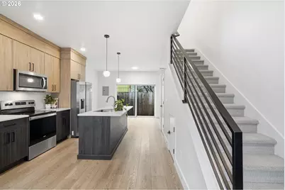 1209 N Winchell St #4, Portland, OR 97217 - Photo 3