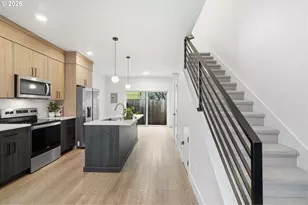 1209 N Winchell St, Portland, OR 97217 - Photo 3