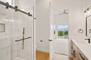 994 S 67th St, Springfield, OR 97478 - Photo 25