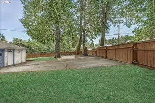 7101 SE 122nd Ave, Portland, OR 97236 - Photo 9