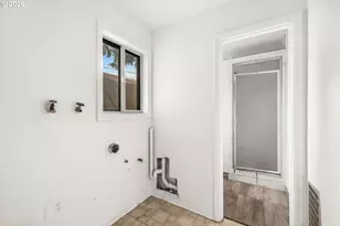 7101 SE 122nd Ave, Portland, OR 97236 - Photo 25