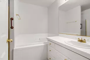 22020 SW Grahams Ferry Rd, Tualatin, OR 97062 - Photo 17
