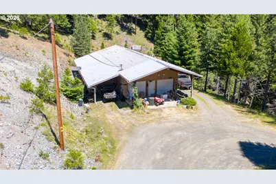5424 Little River Rd, Glide, OR 97443 - Photo 45