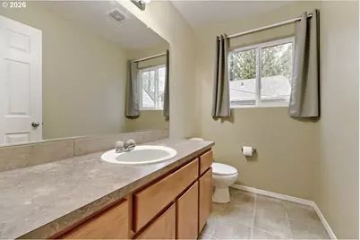 6626 N Seneca St, Portland, OR 97203 - Photo 5