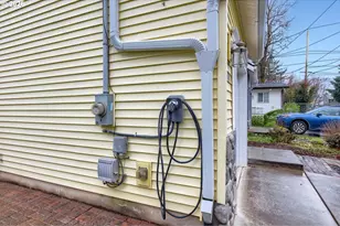 6626 N Seneca St, Portland, OR 97203 - Photo 13