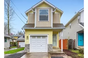 6626 N Seneca St, Portland, OR 97203 - Photo 1