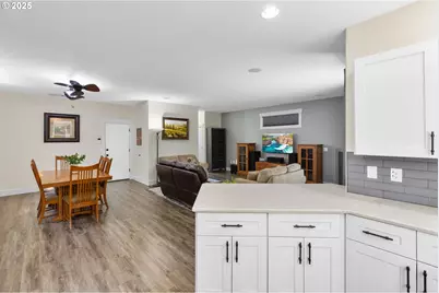 1082 57th St, Washougal, WA 98671 - Photo 7