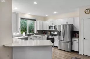 1082 57th St, Washougal, WA 98671 - Photo 5