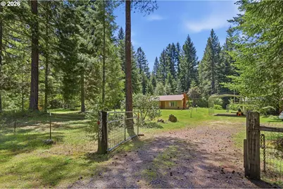 49782 Huckleberry Rd, Oakridge, OR 97463 - Photo 3
